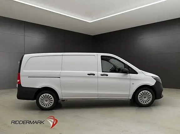 Mercedes-Benz Vito 116 2025 photo 2