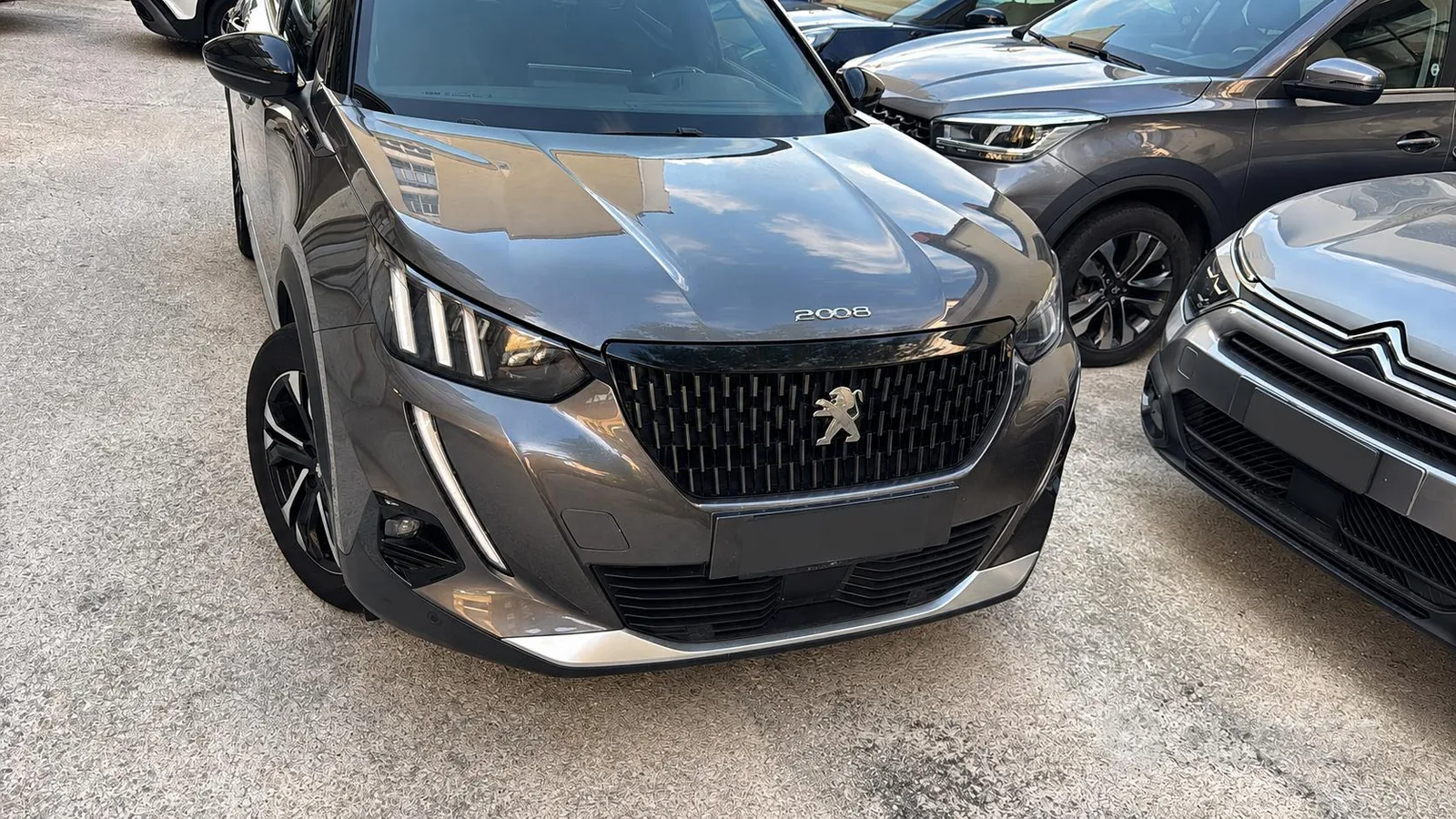 Peugeot 2008 2023 photo 4