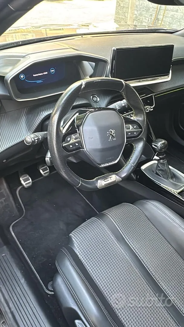 Peugeot 2008 2023 photo 2