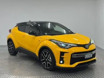 Toyota C-Hr 2020 photo 2