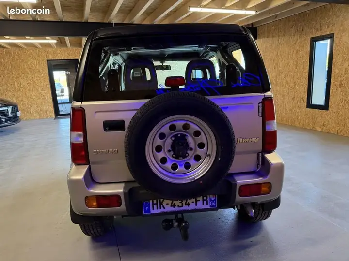 Suzuki Jimny 2004 photo 5
