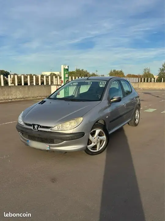 Peugeot 206