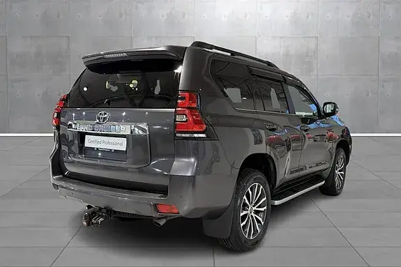 Toyota Land Cruiser 2023 photo 5