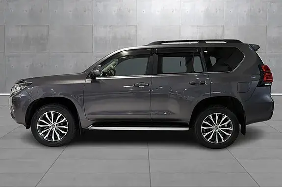 Toyota Land Cruiser 2023 photo 2