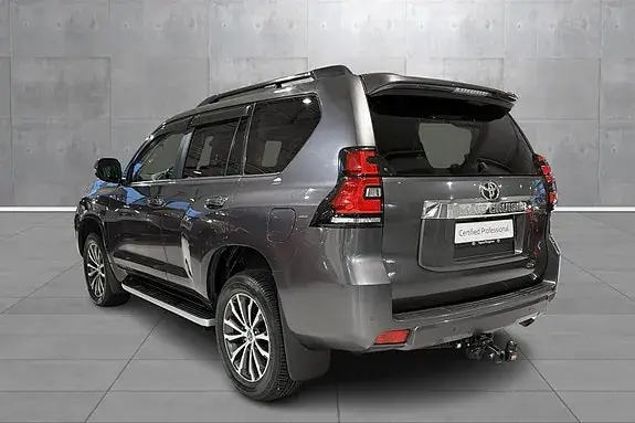 Toyota Land Cruiser 2023 photo 3