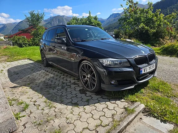 BMW 320D 2011 photo 2