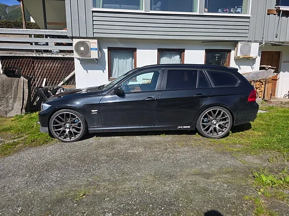 BMW 320D 2011 photo 4