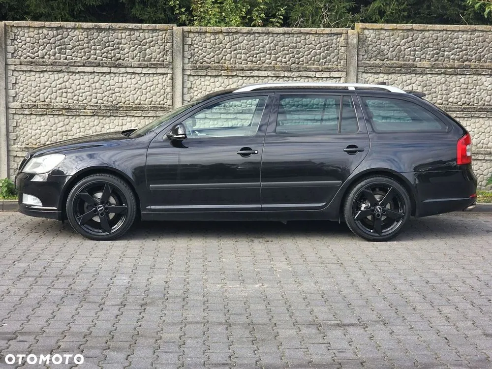 Skoda Octavia 2012 photo 4