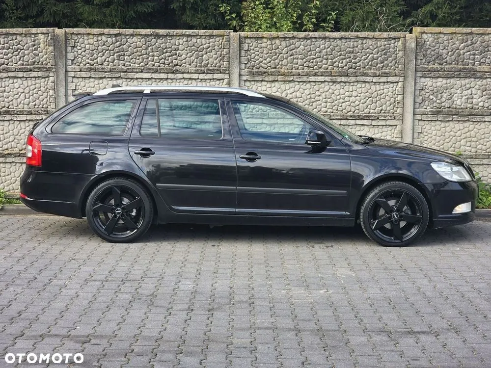 Skoda Octavia 2012 photo 5
