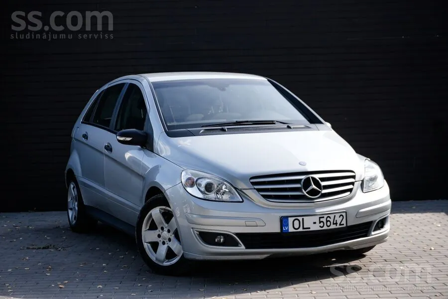 Mercedes-Benz B180 2005 photo 2