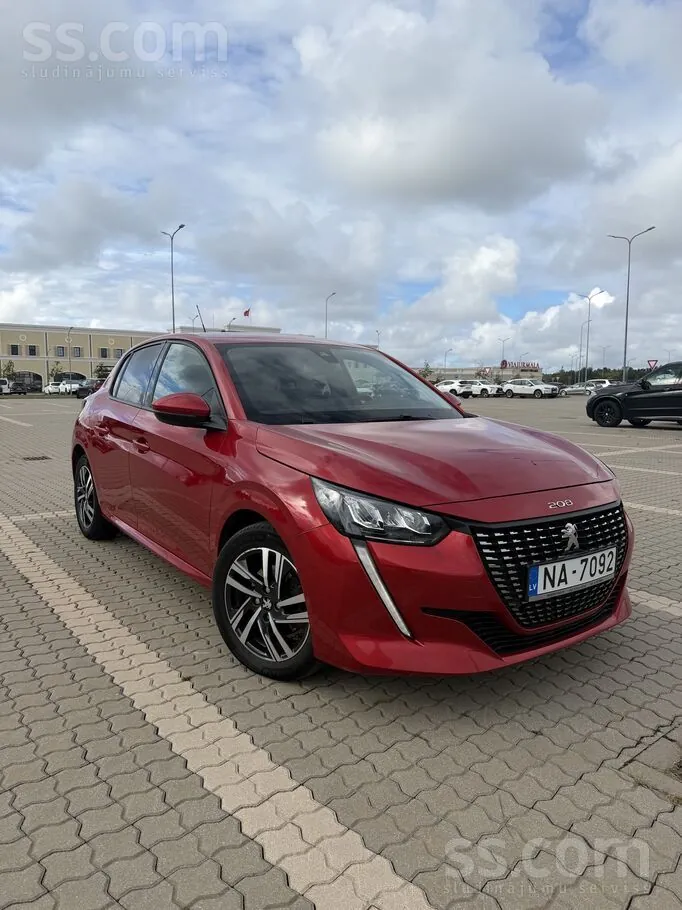 Peugeot 208 2021 photo 2