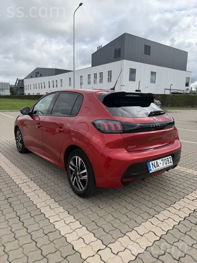 Peugeot 208 2021 photo 5