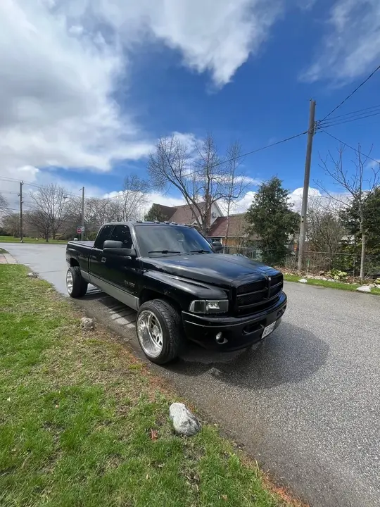 Dodge Ram 2500 2001 photo 2