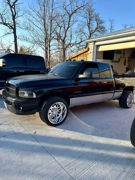 Dodge Ram 2500 2001 photo 3