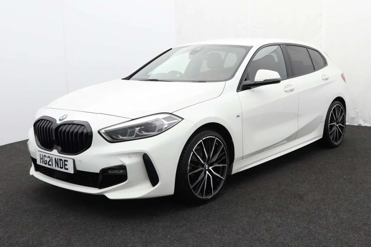 BMW 1 Series 2021 photo 3