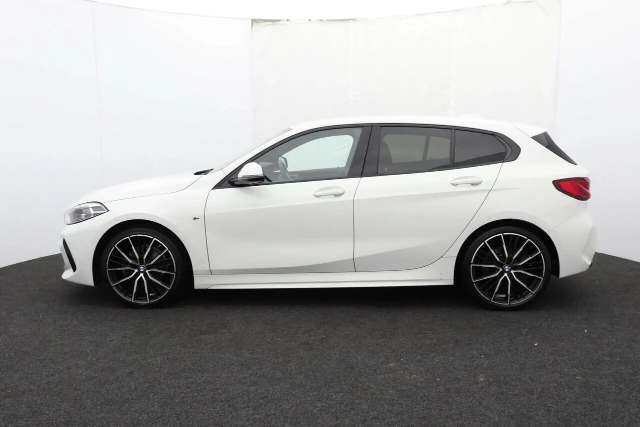 BMW 1 Series 2021 photo 5
