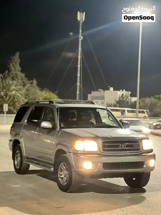 Toyota Sequoia 2003 photo 2