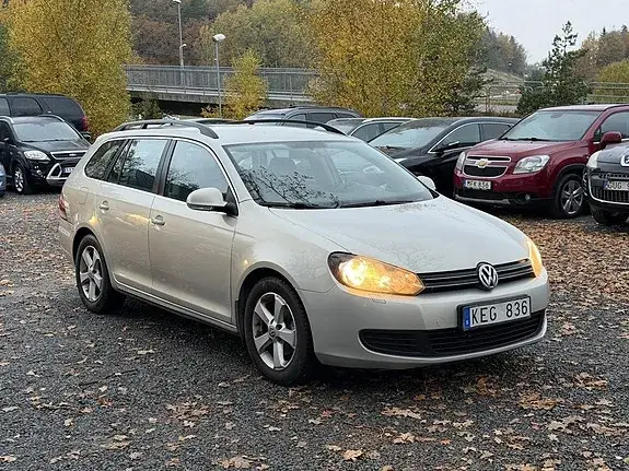 Volkswagen Golf I 2010 photo 2