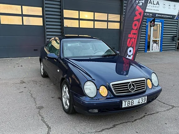 Mercedes-Benz Clk320