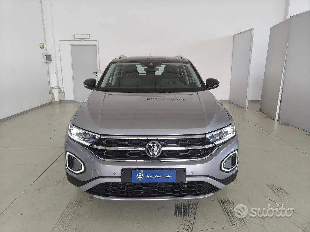 Volkswagen T-Roc 2022 photo 2