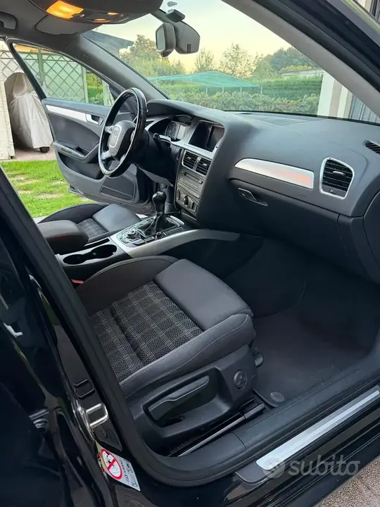 Audi A4 Avant 2010 photo 5