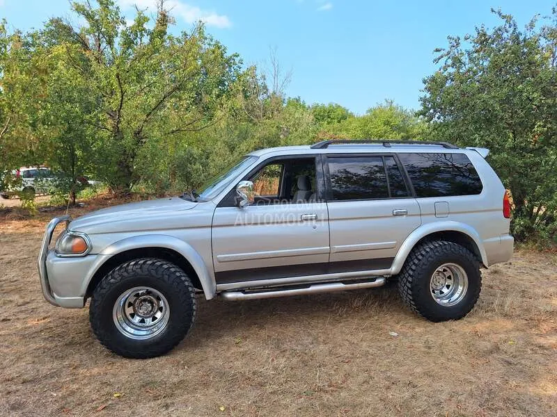 Mitsubishi Pajero Sport