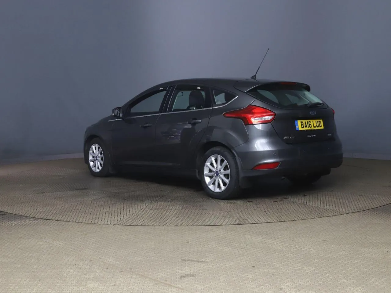 Ford Focus 2016 photo 2