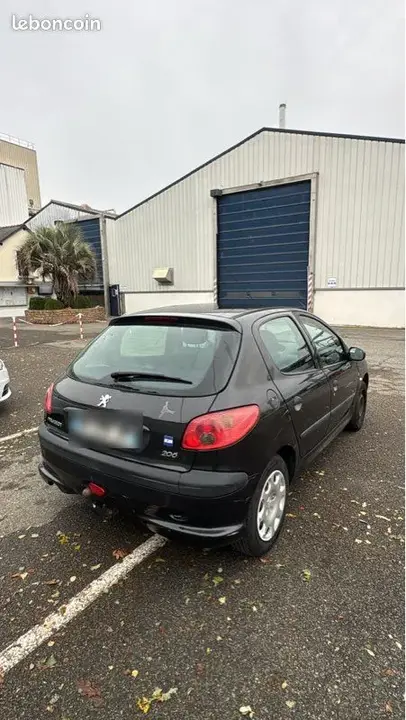Peugeot 206 2004 photo 2