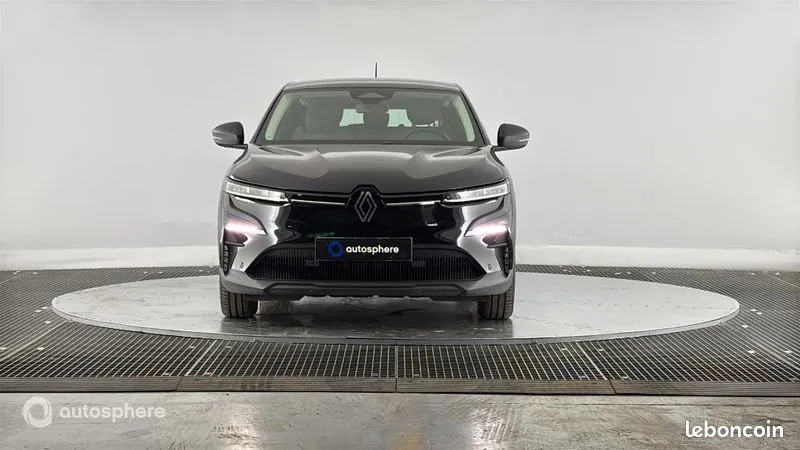 Renault Megane 2023 photo 2