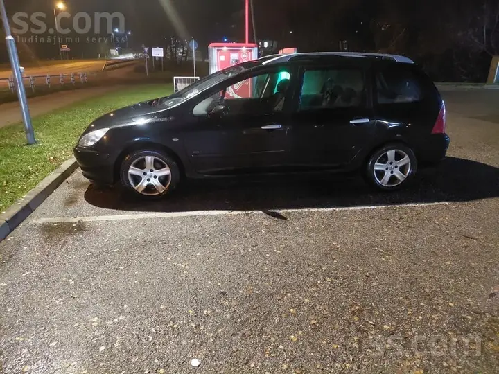 Peugeot 307 2004 photo 2