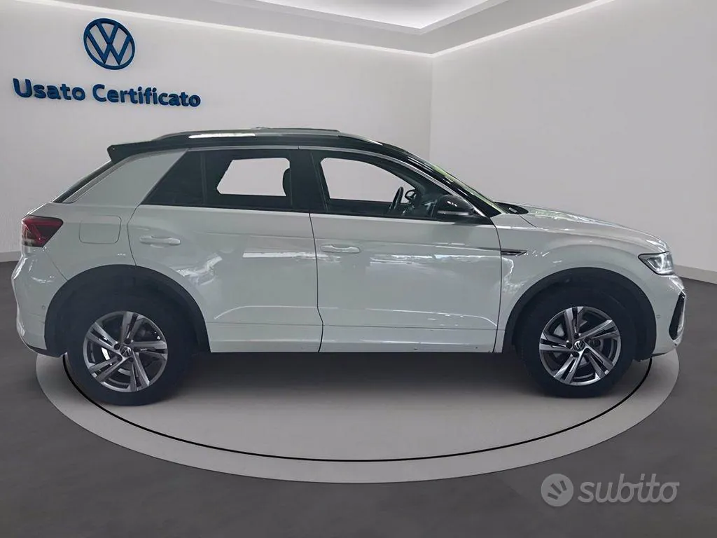 Volkswagen T-Roc 2023 photo 3
