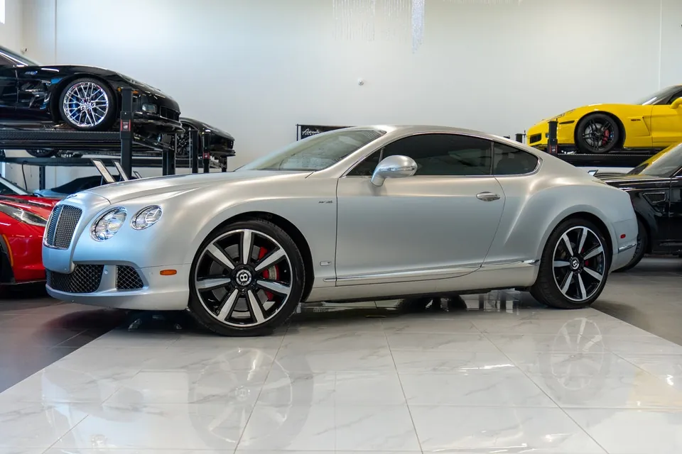 Bentley Continental Gt 2013 photo 2
