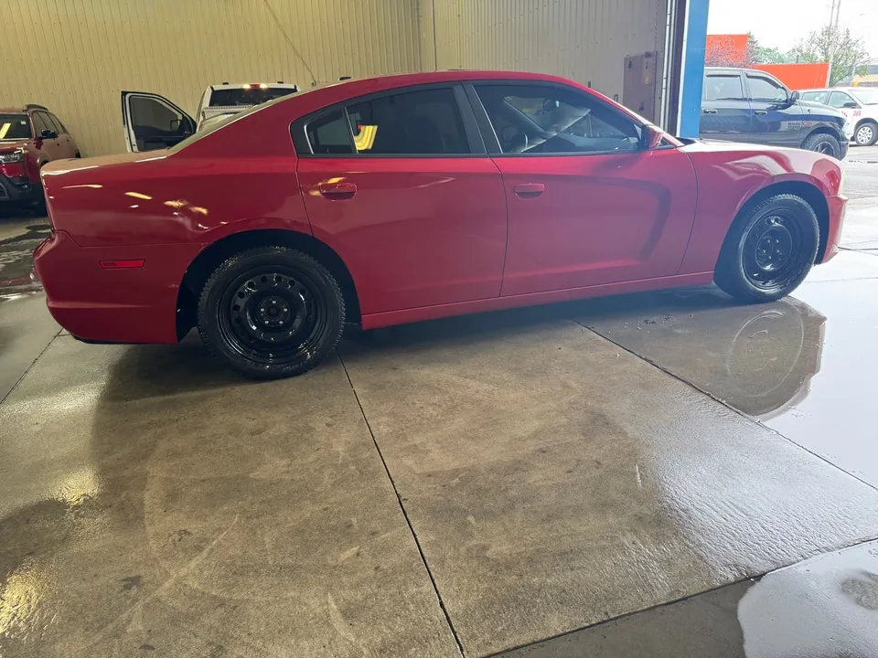 Dodge Charger 2012 photo 2