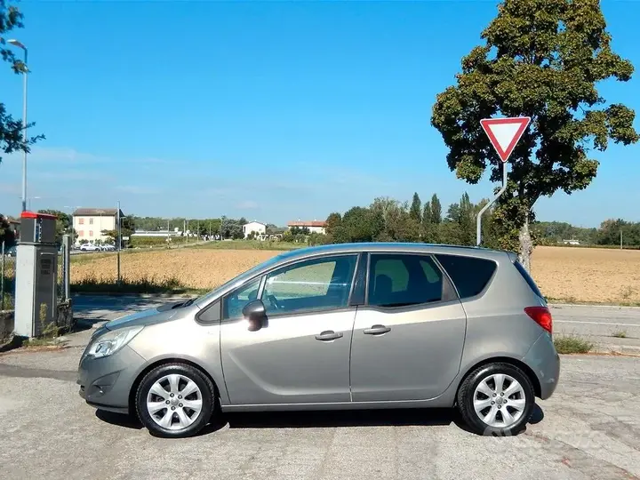 Opel Meriva 2011 photo 5