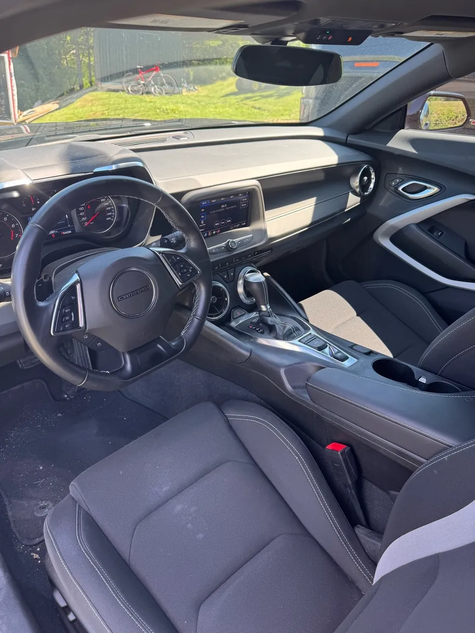Chevrolet Camaro 2023 photo 2