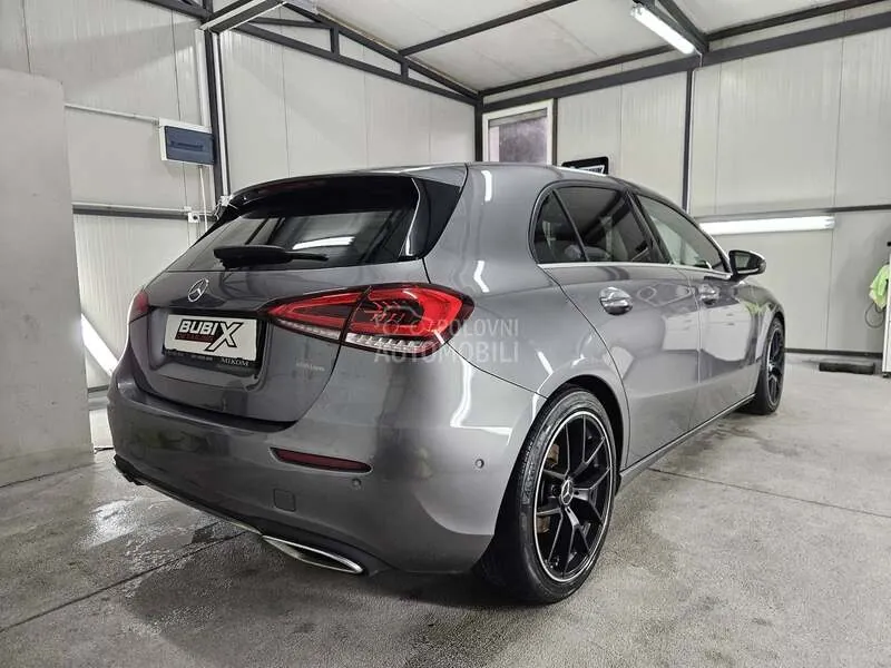 Mercedes-Benz A180 2018 photo 3