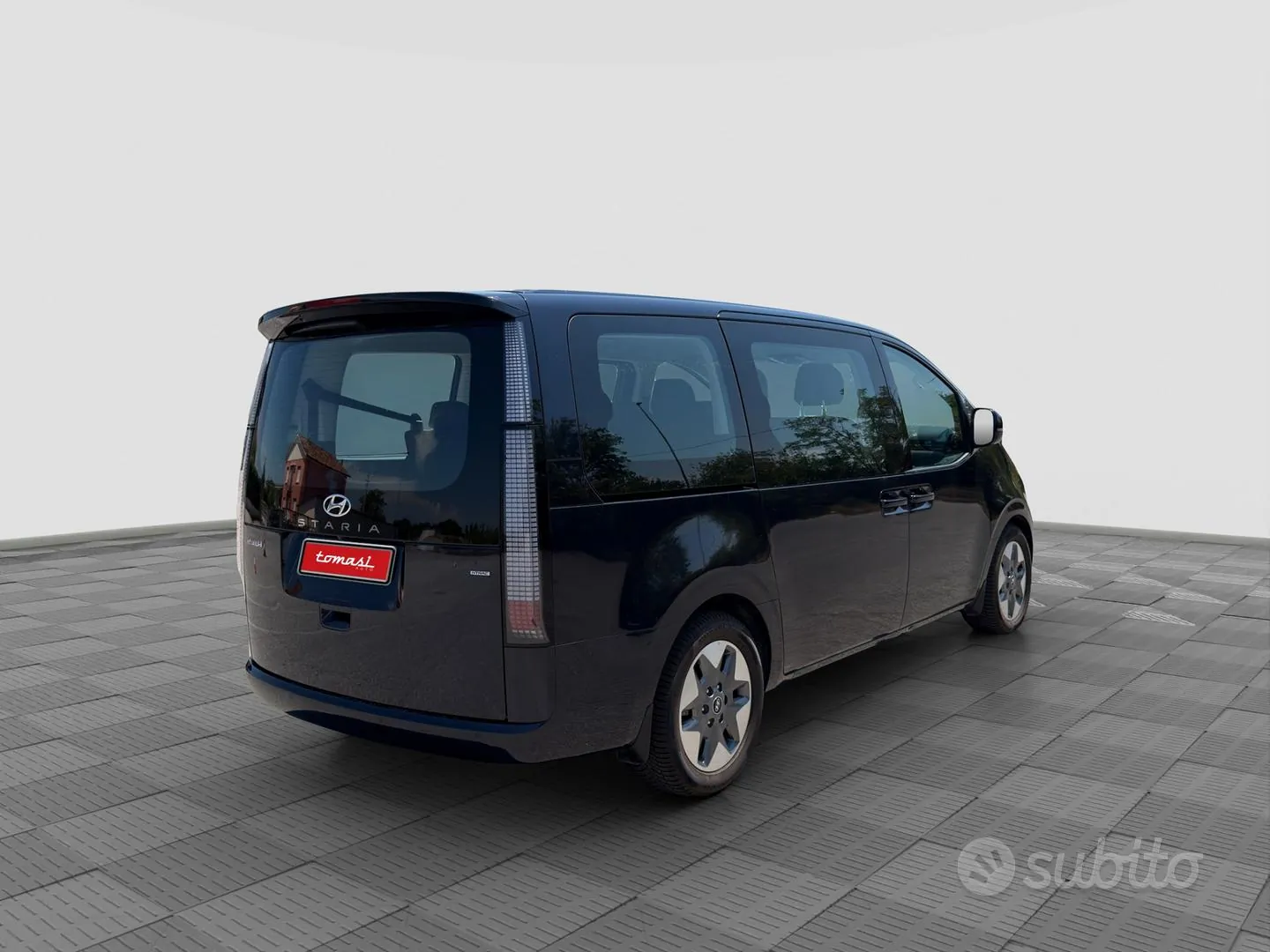 Hyundai Staria 2024 photo 5