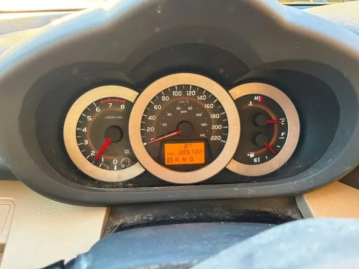 Toyota Rav4 2011 photo 5