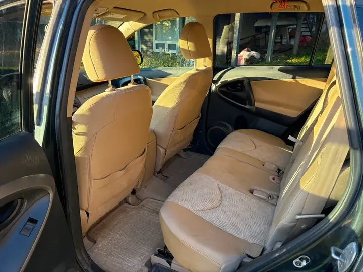Toyota Rav4 2011 photo 3