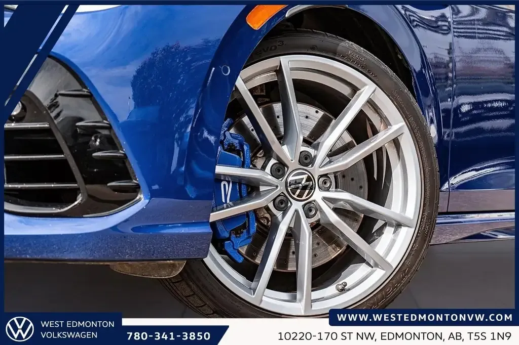 Volkswagen Golf R 2024 photo 3
