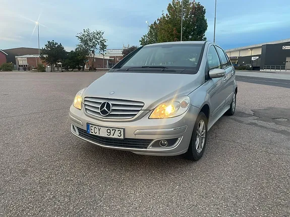 Mercedes-Benz B170