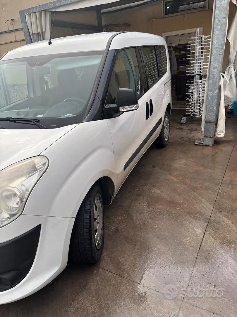 Fiat Doblo 2010 photo 3