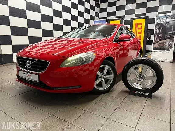 Volvo V40 2013 photo 2