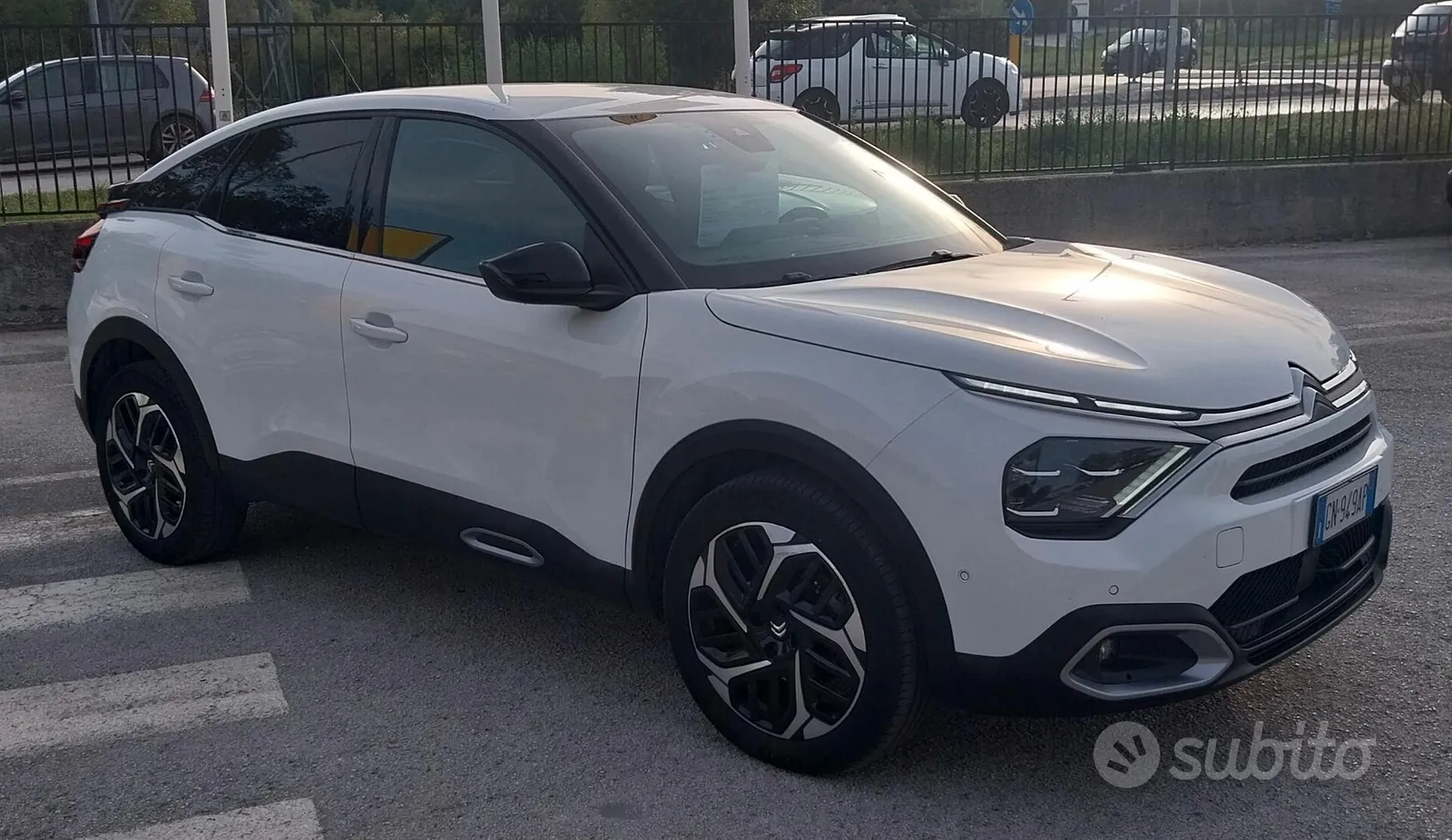 Citroen C4 2023 photo 2