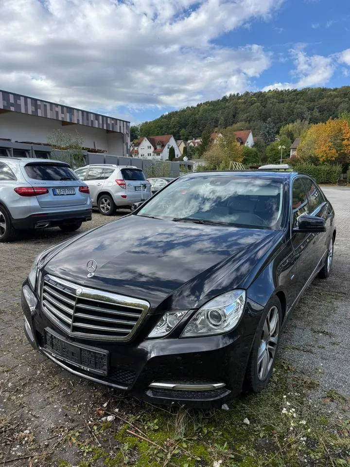 Mercedes-Benz E 220