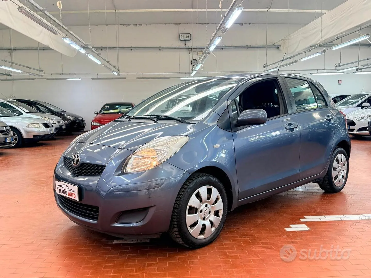 Toyota Yaris 2010 photo 2
