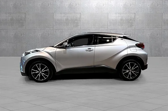 Toyota C-Hr 2019 photo 2