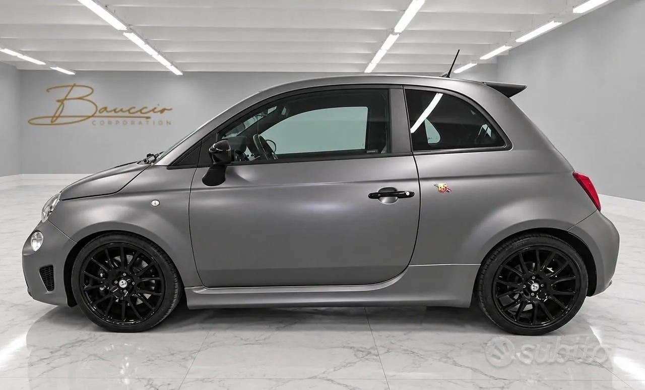 Abarth 595 2021 photo 2