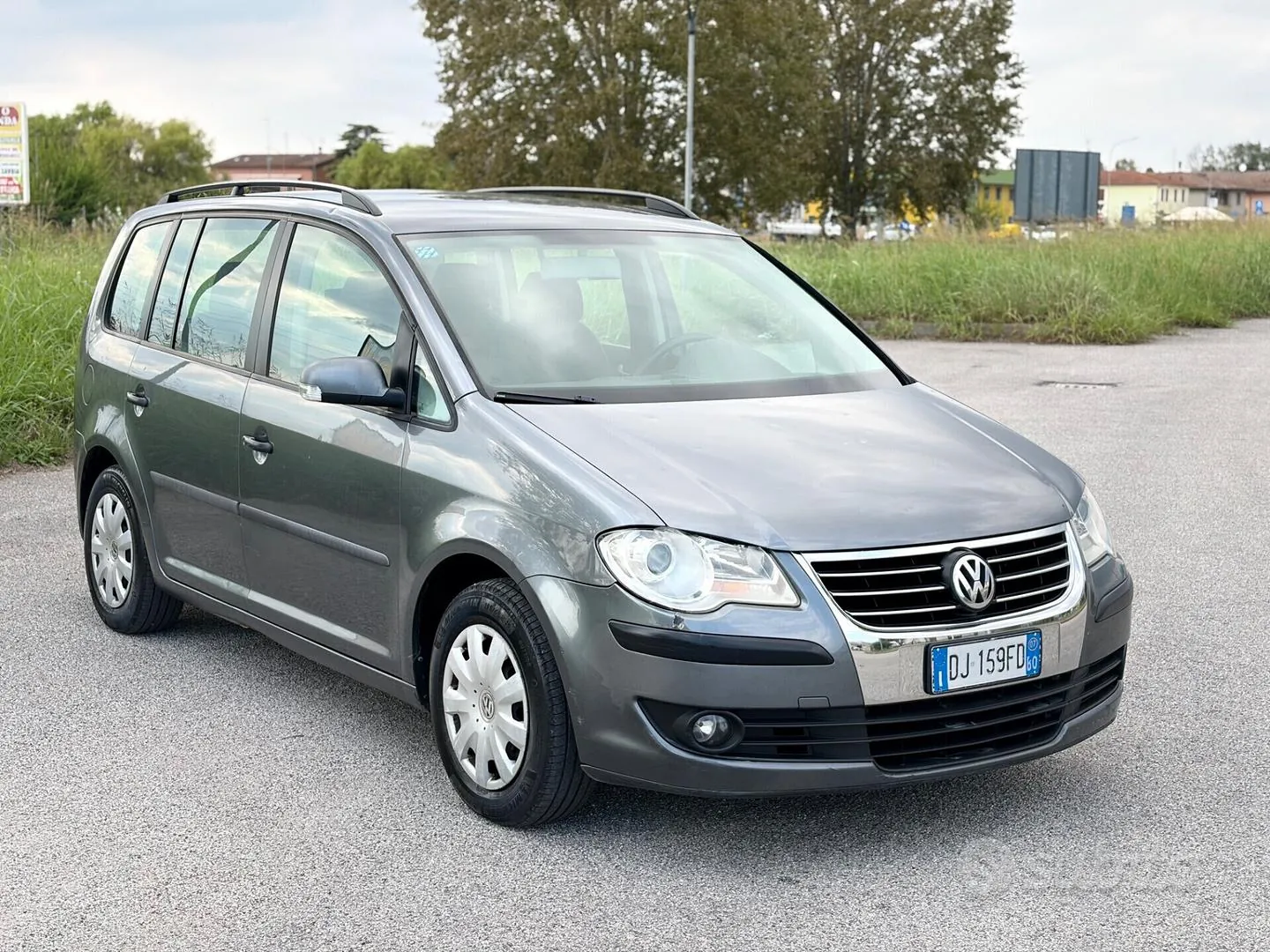 Volkswagen Touran 2007 photo 3