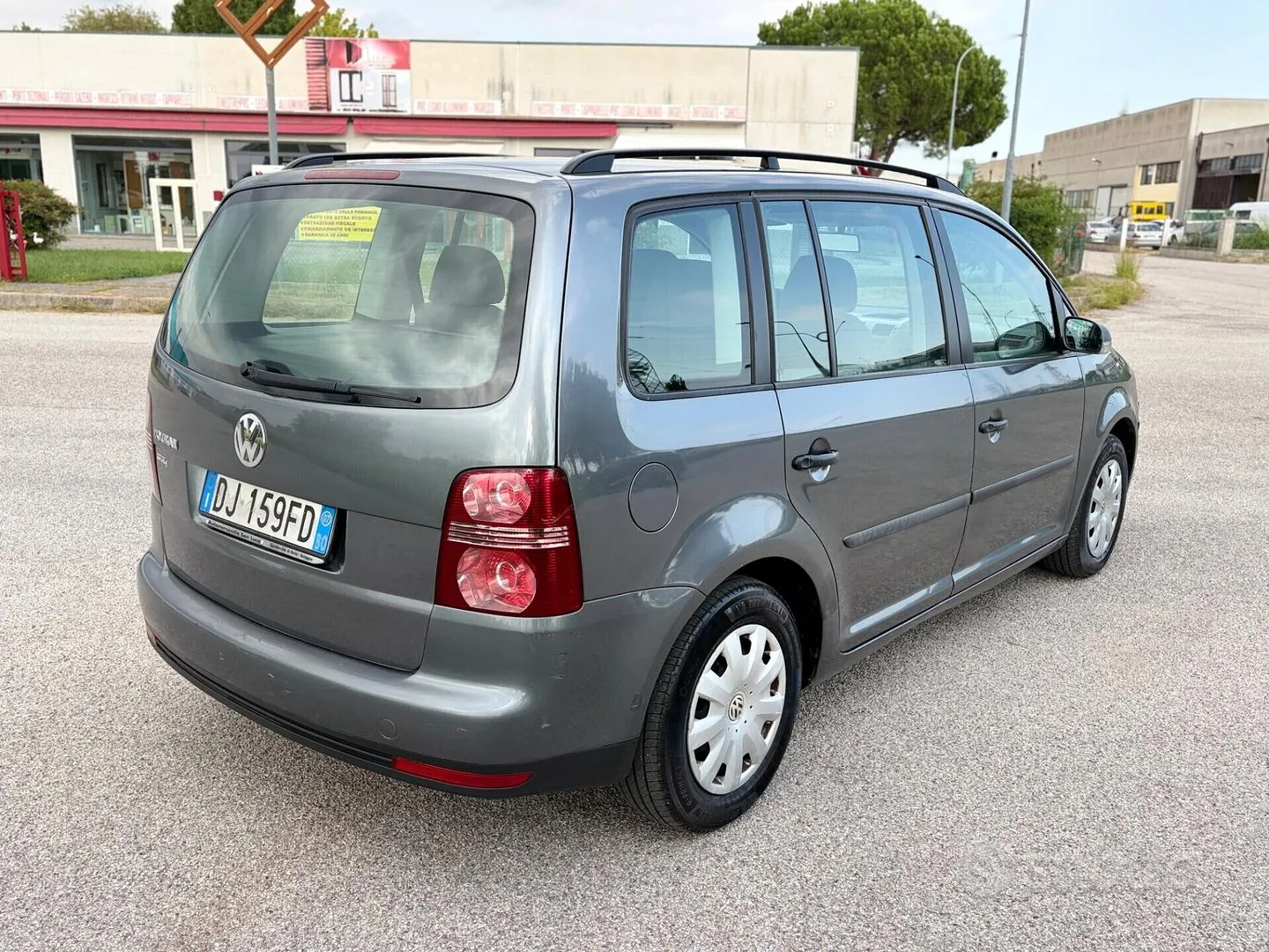 Volkswagen Touran 2007 photo 4